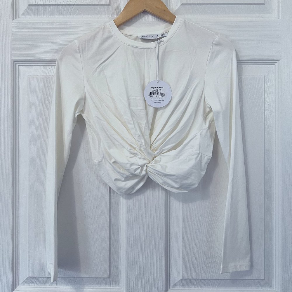 Petal & Pup | Brinelle Long Sleeve Twist Crop Top in White